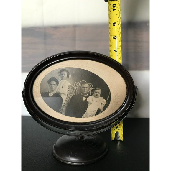 Antique Nathan M Stone Chicago Oval Metal Frame Family Photo Baby & Girl - Picture 9 of 11